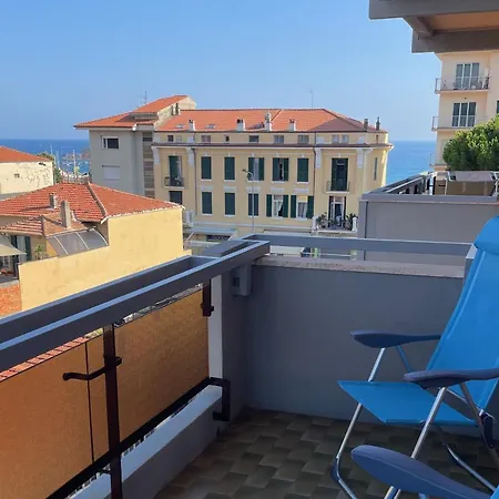 Casa Mediterraneo Отель Бордигера